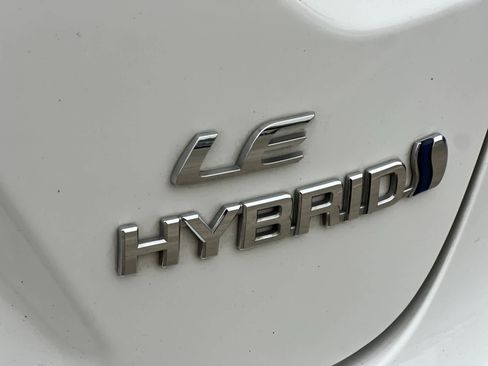 Used 2024 Toyota Corolla LE image 26