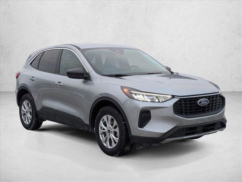 Certified 2023 Ford Escape Active image 3