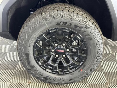 New 2026 GMC Canyon Elevation w/ Convenience Package AWD/4WD image 40