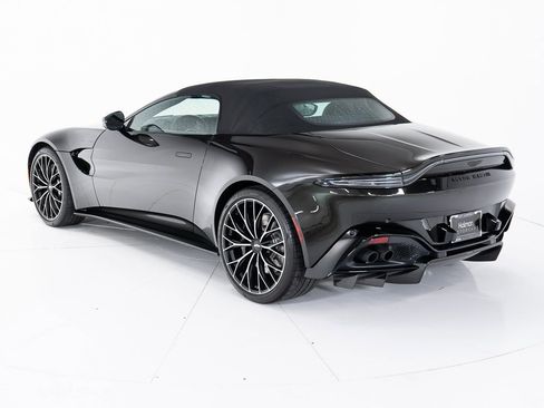 Used 2023 Aston Martin V8 Vantage Roadster image 12