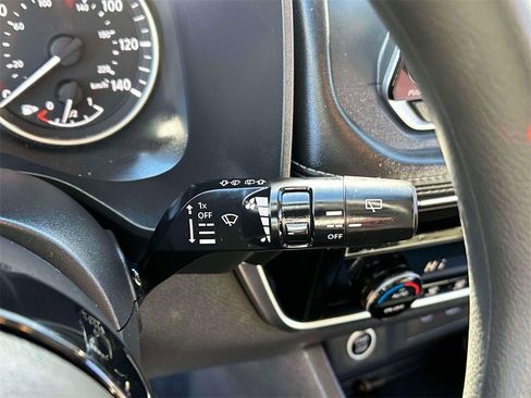 Certified 2021 Nissan Rogue SV image 24