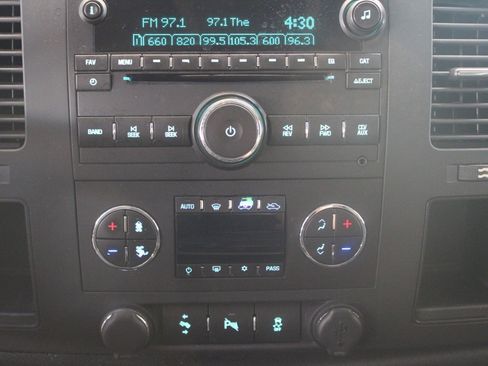 Used 2012 Chevrolet Silverado 1500 LT image 21