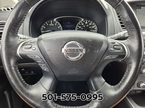Used 2020 Nissan Pathfinder SL AWD/4WD image 30