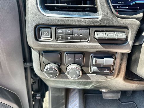 Certified 2024 Chevrolet Tahoe High Country image 18