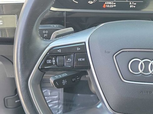 Used 2021 Audi e-tron Premium Plus w/ Premium Plus Package AWD/4WD image 23