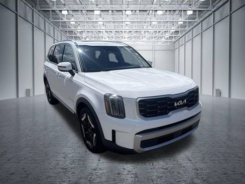 Used 2024 Kia Telluride S w/ S Sunroof Package AWD/4WD image 7