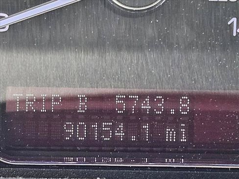 Used 2012 Lincoln MKS FWD image 20