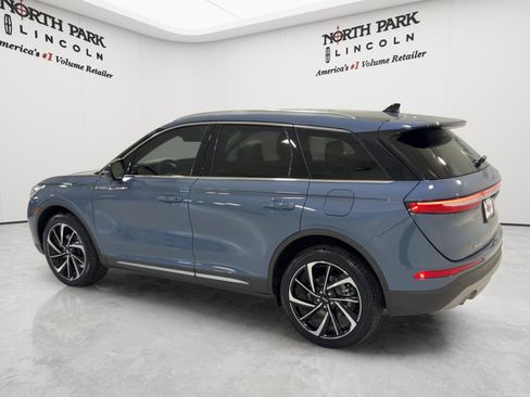 Used 2024 Lincoln Corsair Reserve w/ Equipment Group 201A AWD/4WD image 7