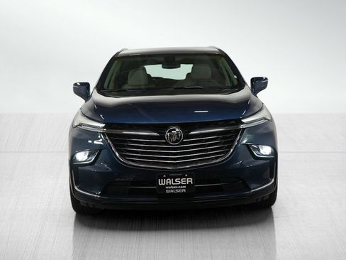 Used 2023 Buick Enclave Essence image 8