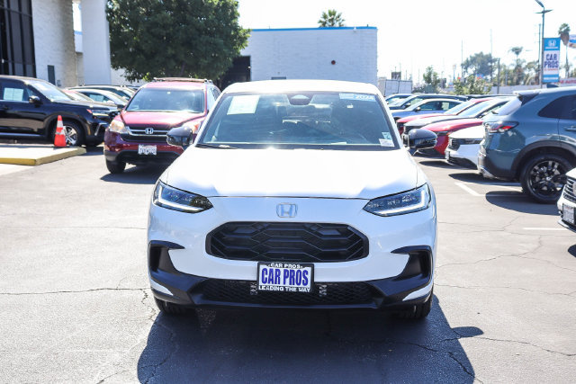 Used 2024 Honda HR-V Sport image 3