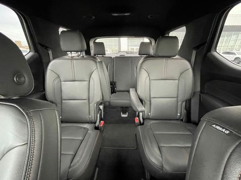 Used 2022 Chevrolet Traverse RS w/ LPO, Roadside Safety Package image 24