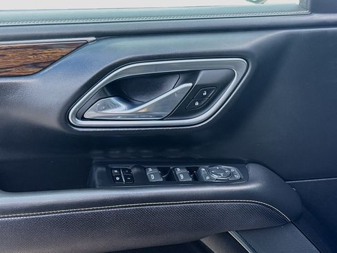 Used 2023 Chevrolet Tahoe Premier RWD image 14