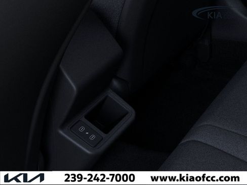 New 2026 Kia K4 LXS image 26