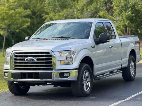 Used 2016 Ford F150 XLT w/ Equipment Group 302A Luxury AWD/4WD image 3