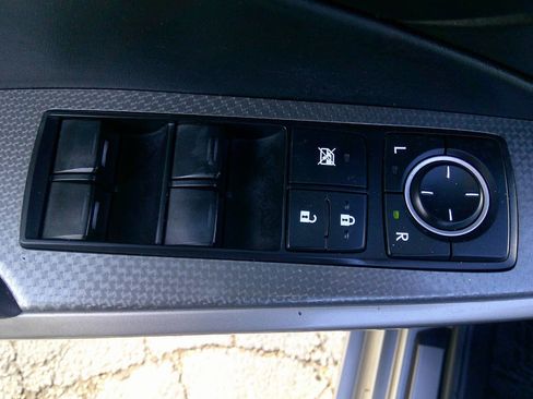 Used 2015 Lexus IS 250 AWD image 23