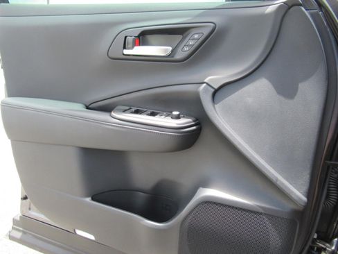 Used 2023 Toyota Crown AWD/4WD image 19