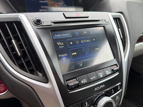 Used 2017 Acura TLX V6 w/ Technology Package image 30