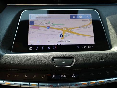 Used 2019 Cadillac XT4 Premium Luxury AWD/4WD image 16