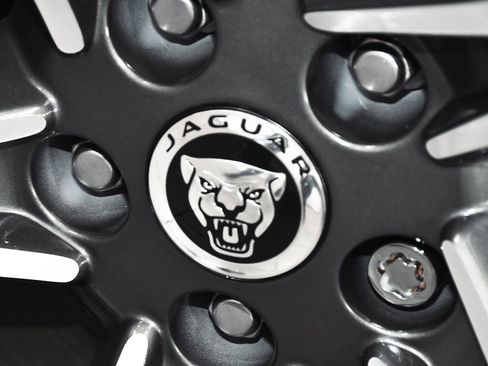 Used 2024 Jaguar F-TYPE R-Dynamic RWD image 83