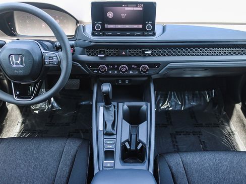 Certified 2025 Honda Accord SE image 13