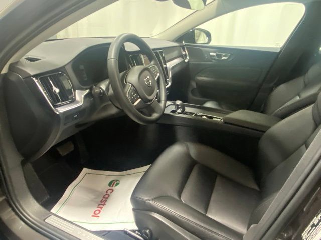 Used 2025 Volvo S60 B5 Core AWD/4WD image 10