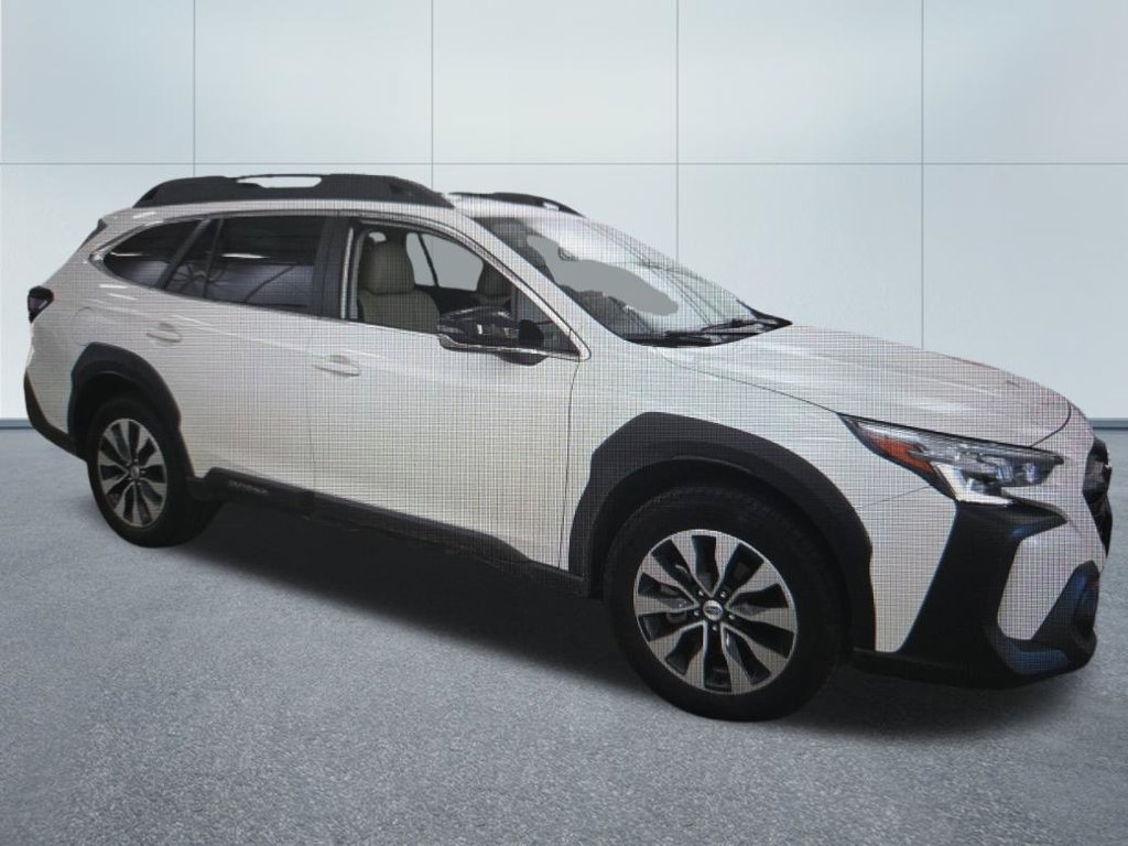 Used 2025 Subaru Outback Limited AWD/4WD image 2