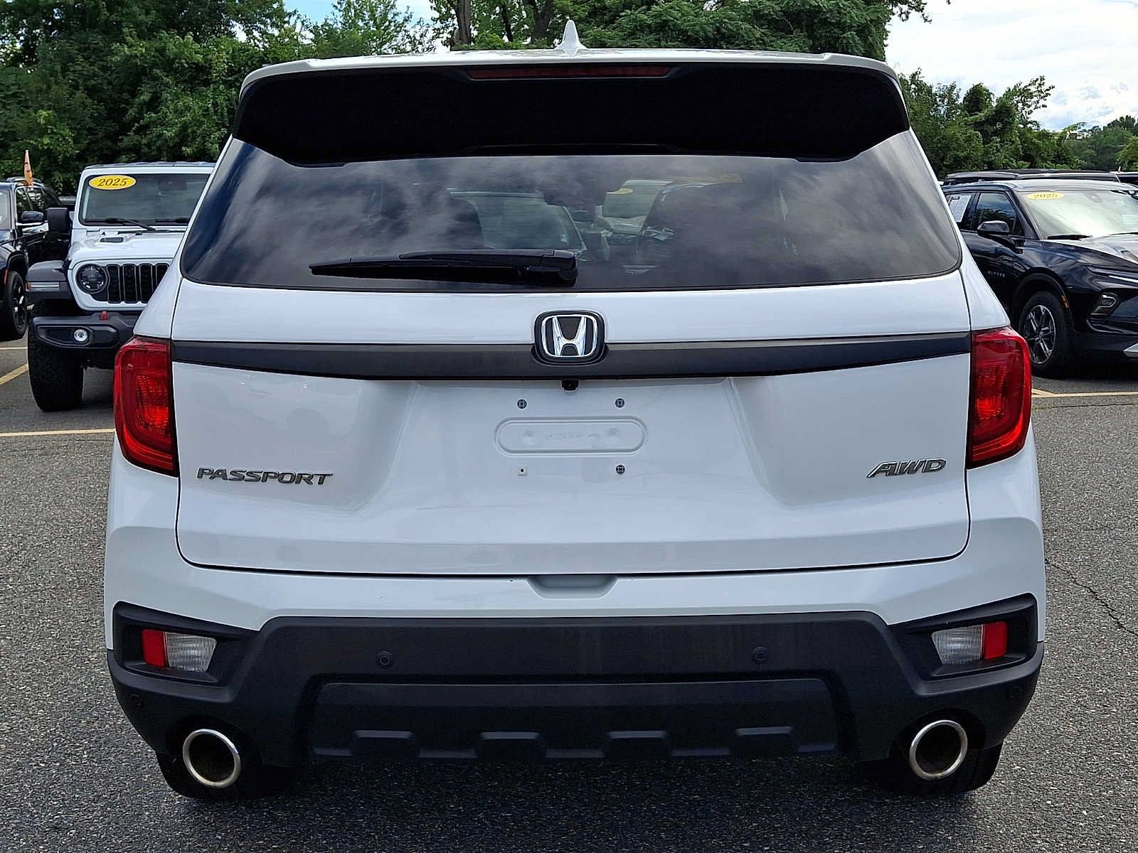 Used 2023 Honda Passport EX-L image 5