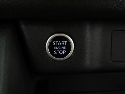 Used 2023 Nissan Rogue SV FWD image 37