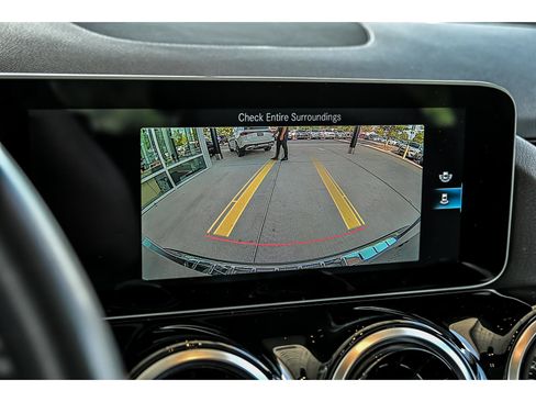 Certified 2021 Mercedes-Benz GLA 250 4MATIC image 19