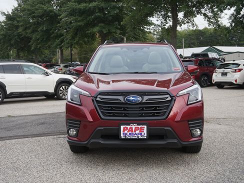 Used 2022 Subaru Forester Limited AWD/4WD image 2