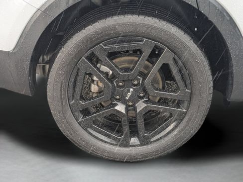 Certified 2024 Kia Telluride EX X-Line AWD/4WD image 12