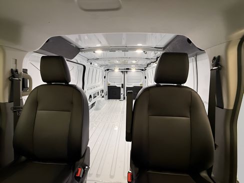 Used 2024 Ford Transit 250 Low Roof RWD image 14