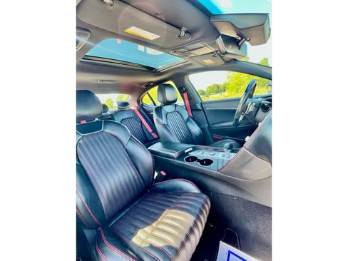 Used 2022 Genesis G70 3.3T w/ Sport Advanced Package AWD/4WD image 10