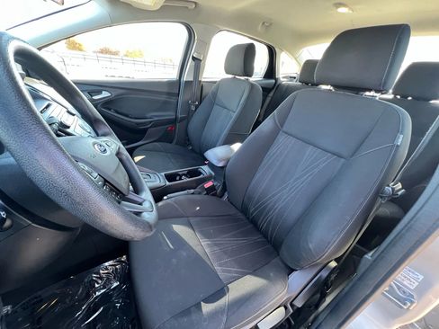 Used 2017 Ford Focus SE image 15