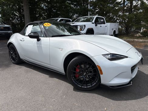 Used 2016 MAZDA MX-5 Miata Club w/ Brembo/BBS Package RWD image 2