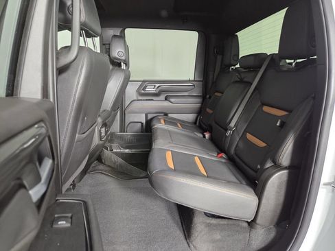 Used 2025 GMC Sierra 2500 AT4 AWD/4WD image 24