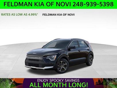New 2025 Kia Niro LX