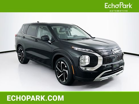 Used 2024 Mitsubishi Outlander SE AWD/4WD image 1