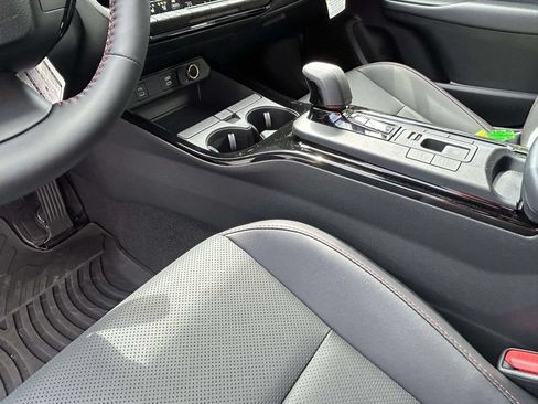 New 2026 Toyota Prius Plug-In Hybrid w/ Limited Premium Package FWD image 19
