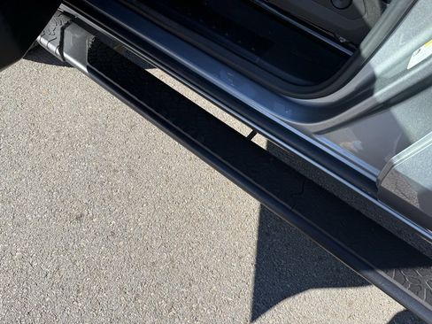 Used 2024 Chevrolet Colorado Trail Boss w/ Technology Package image 12