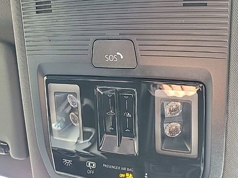 New 2026 Volkswagen Tiguan SE R-Line image 39