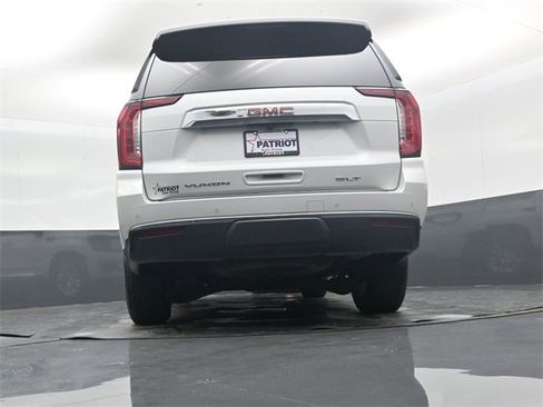 Used 2022 GMC Yukon SLT w/ SLT Luxury Package image 41