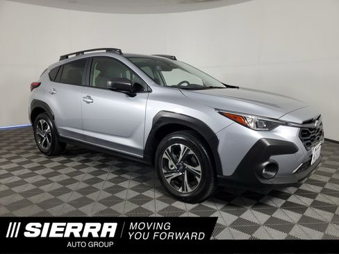 Used 2025 Subaru Crosstrek 2.0i Premium image 1