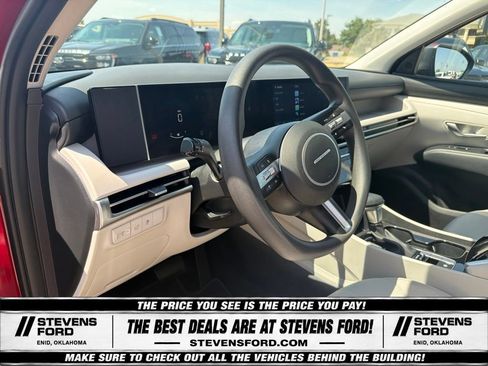 Used 2025 Hyundai Tucson SEL AWD/4WD image 23