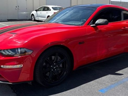 Used 2018 Ford Mustang GT w/ Black Accent Pkg RWD image 1