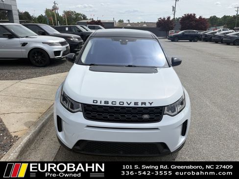 Used 2020 Land Rover Discovery Sport SE image 25