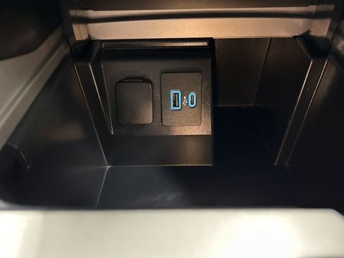 Certified 2023 Ford Explorer Limited image 14