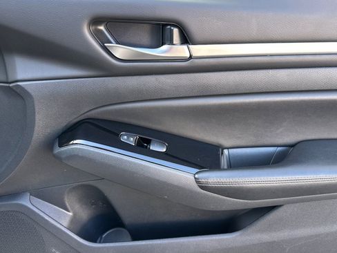 Used 2023 Nissan Altima 2.5 SV image 20