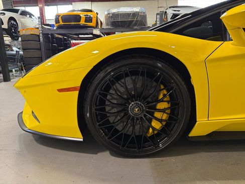 Used 2018 Lamborghini Aventador S AWD/4WD image 31