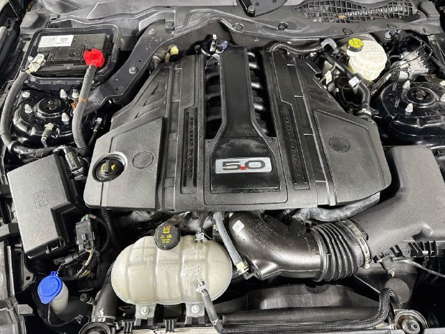 Used 2022 Ford Mustang GT Premium w/ Ford Safe & Smart Package RWD image 36